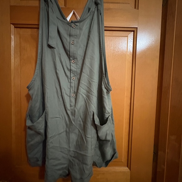 Pants - Sleeveless Olive Green Button-Front Women's overalls